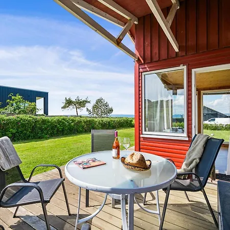 Charming Older With Panoramic Views Of Aarhus Bay, Close To The Sandy