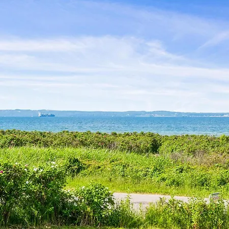 Vakantiehuis Charming Older With Panoramic Views Of Aarhus Bay, Close To The Sandy Knebel