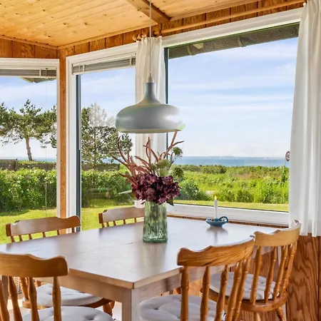 Charming Older With Panoramic Views Of Aarhus Bay, Close To The Sandy