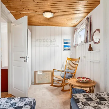 Charming Older With Panoramic Views Of Aarhus Bay, Close To The Sandy Vakantiehuis