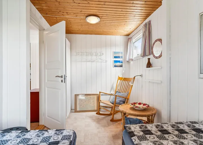 Charming Older With Panoramic Views Of Aarhus Bay, Close To The Sandy Hébergement de vacances